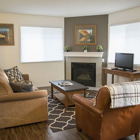 Banff Boundary Lodge Кенмор Екстер'єр фото