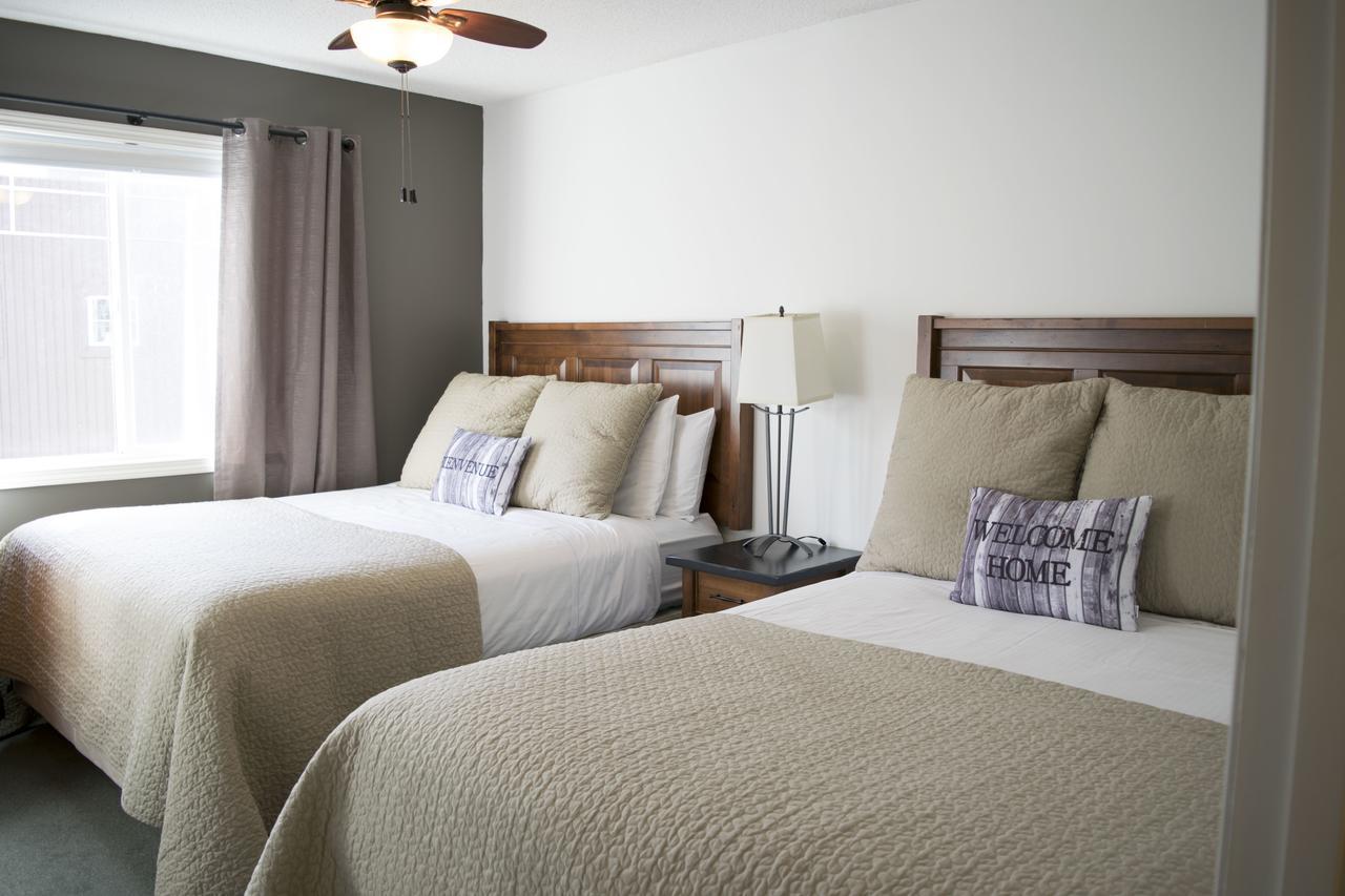 Banff Boundary Lodge Кенмор Екстер'єр фото