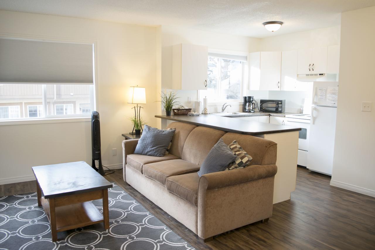 Banff Boundary Lodge Кенмор Екстер'єр фото