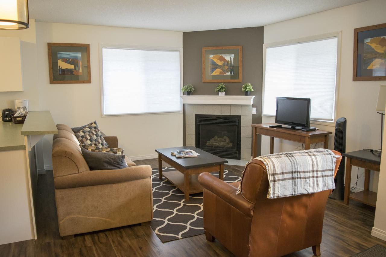 Banff Boundary Lodge Кенмор Екстер'єр фото