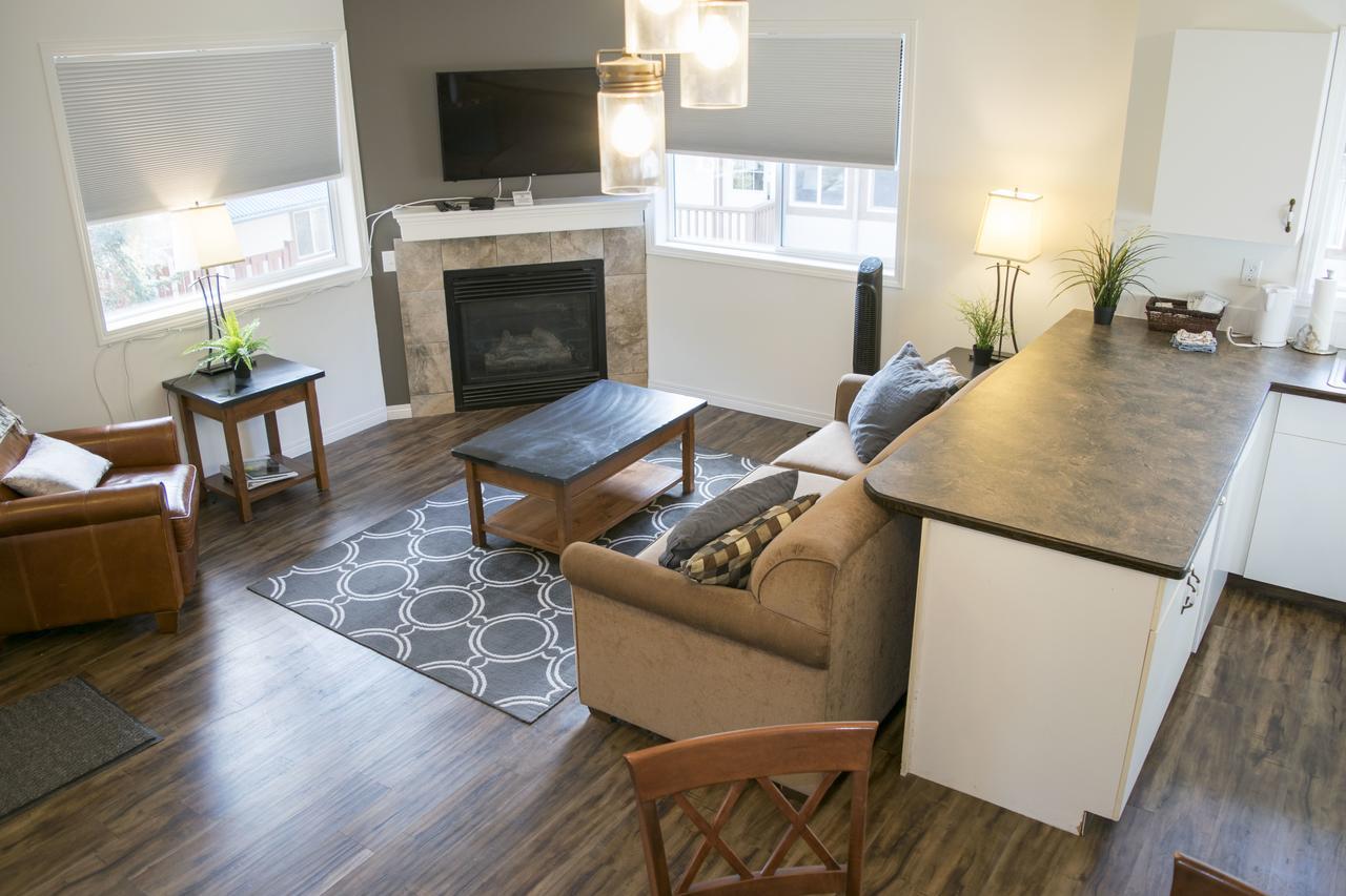 Banff Boundary Lodge Кенмор Екстер'єр фото