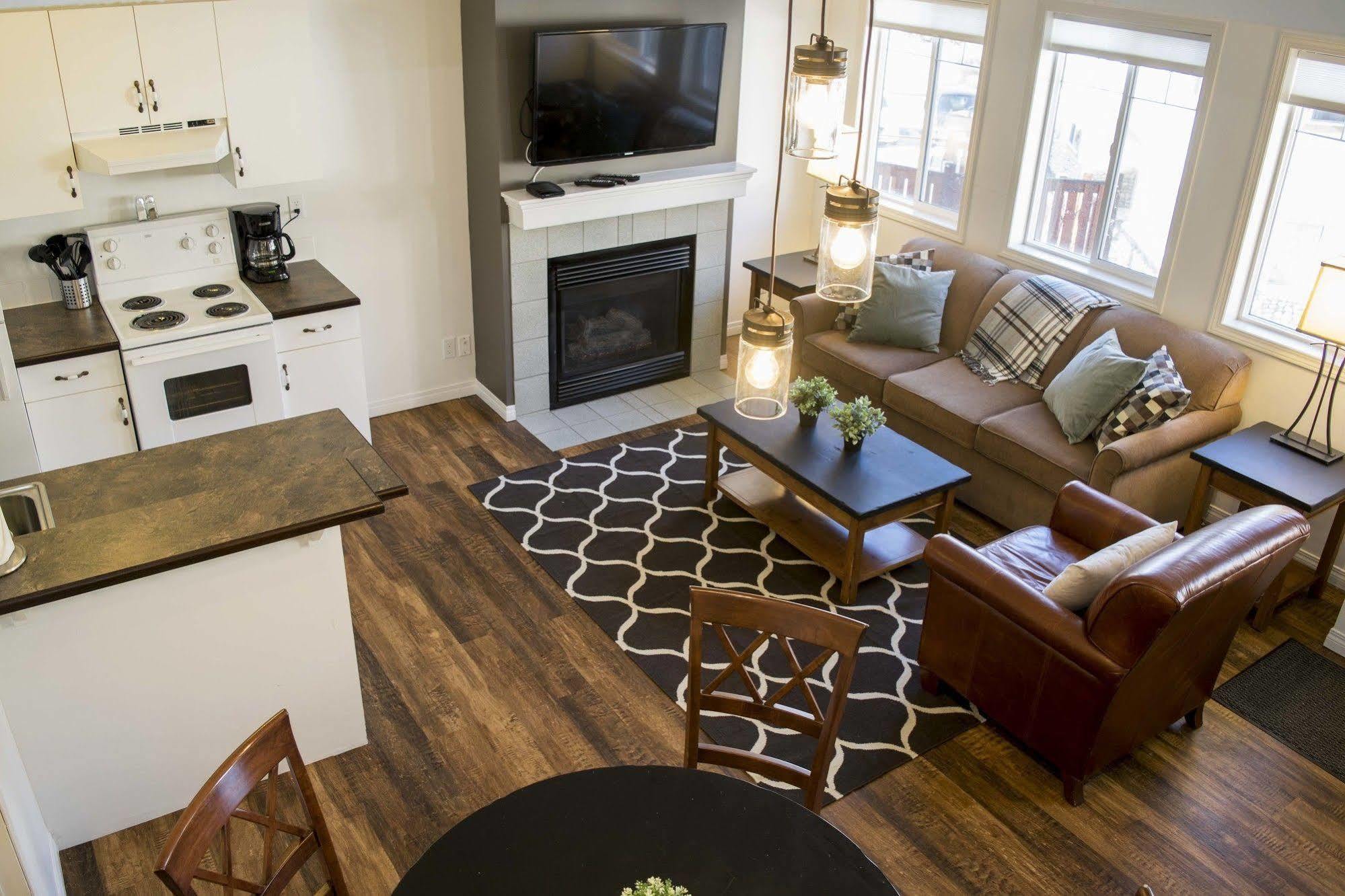 Banff Boundary Lodge Кенмор Екстер'єр фото