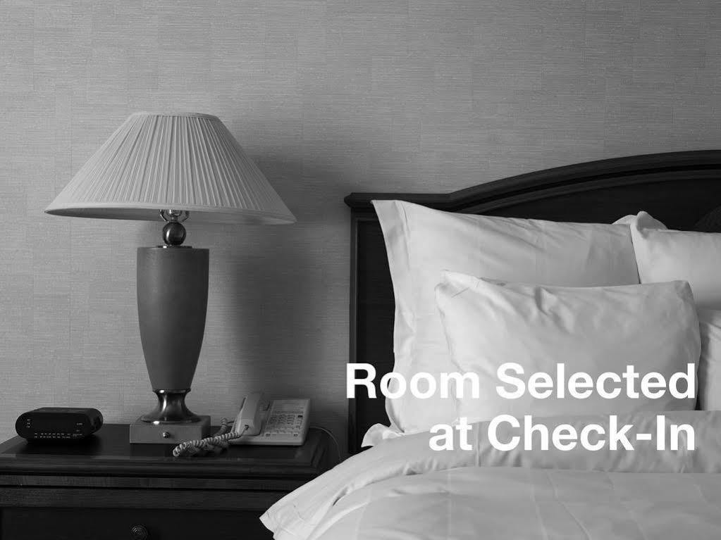Banff Boundary Lodge Кенмор Екстер'єр фото