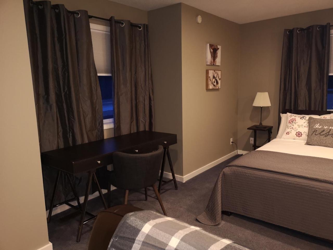 Banff Boundary Lodge Кенмор Екстер'єр фото